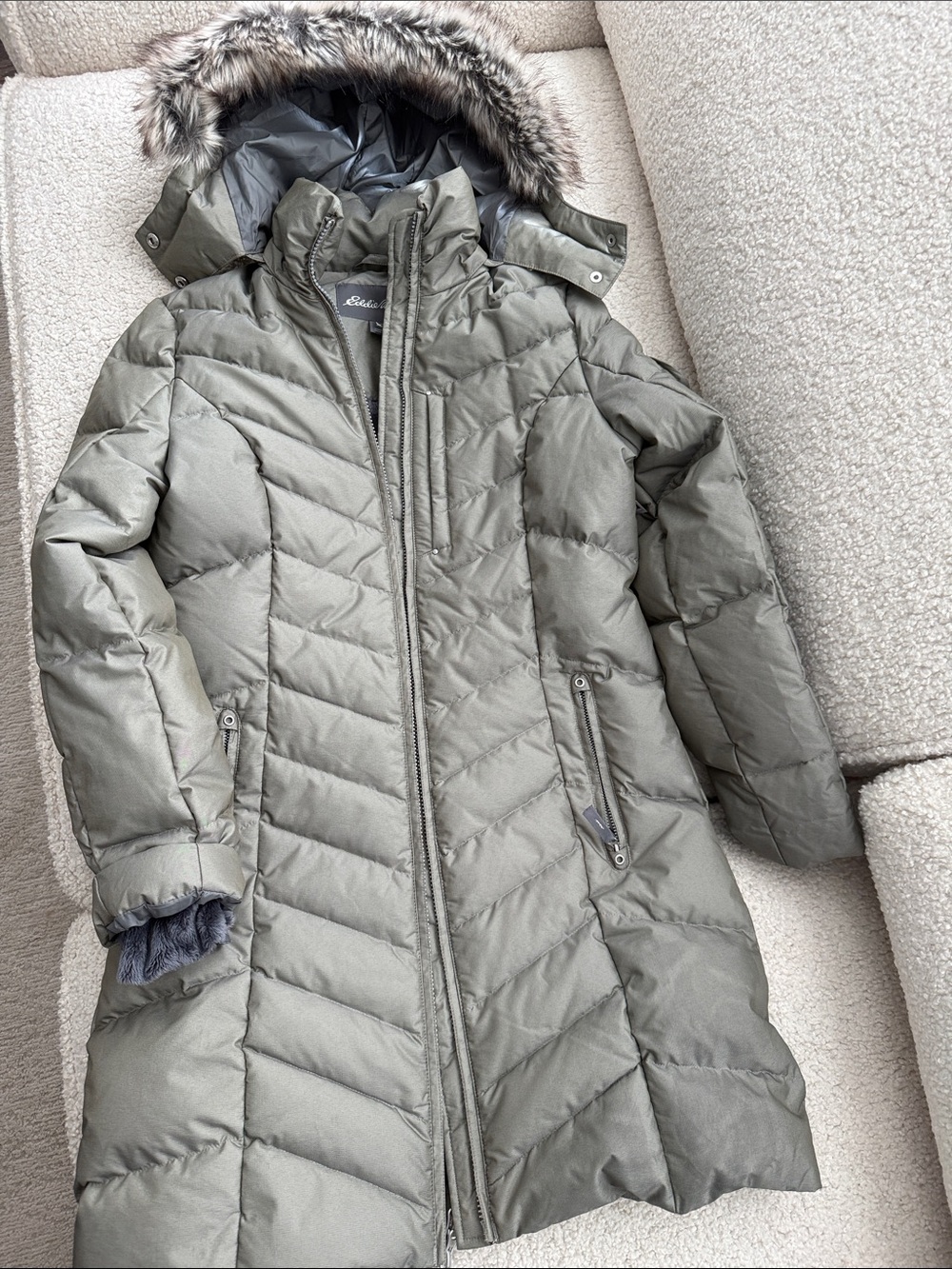 Eddie Bauer Olive Green Quilted Long Puffer Coat with Fur Hood Size M - Picture 1 of 11